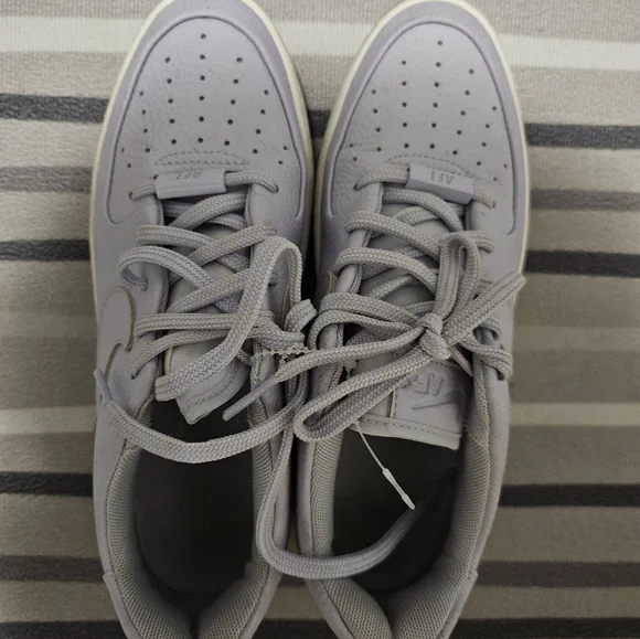 AF1 sage low oxygen purple - Picture 3 of 4